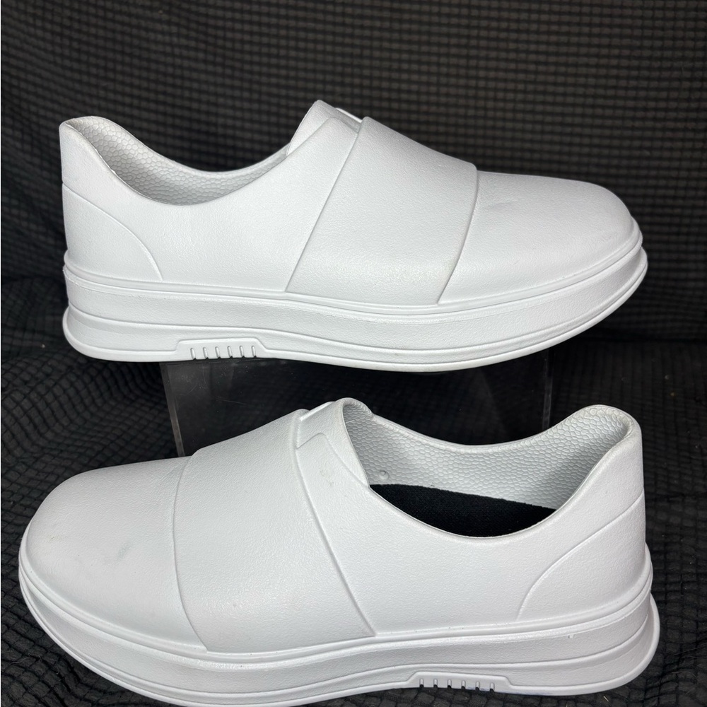 Elegant White Women's Slip-On Sneakers